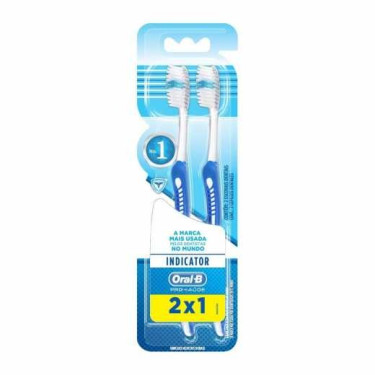 Escova Dental Oral B 30 Indicador Plus Leve 2 Pague 1